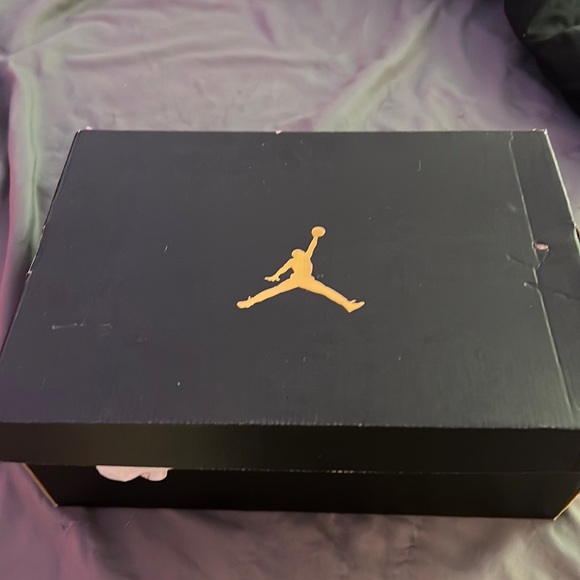 a little creased - Picture 1 of 3